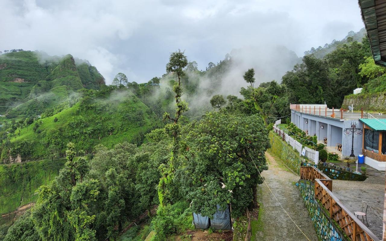 Shiva Valley Resort Kokhliyal Gaon Eksteriør billede