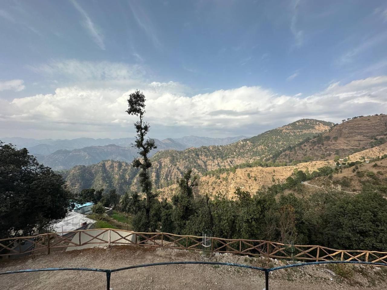 Shiva Valley Resort Kokhliyal Gaon Eksteriør billede