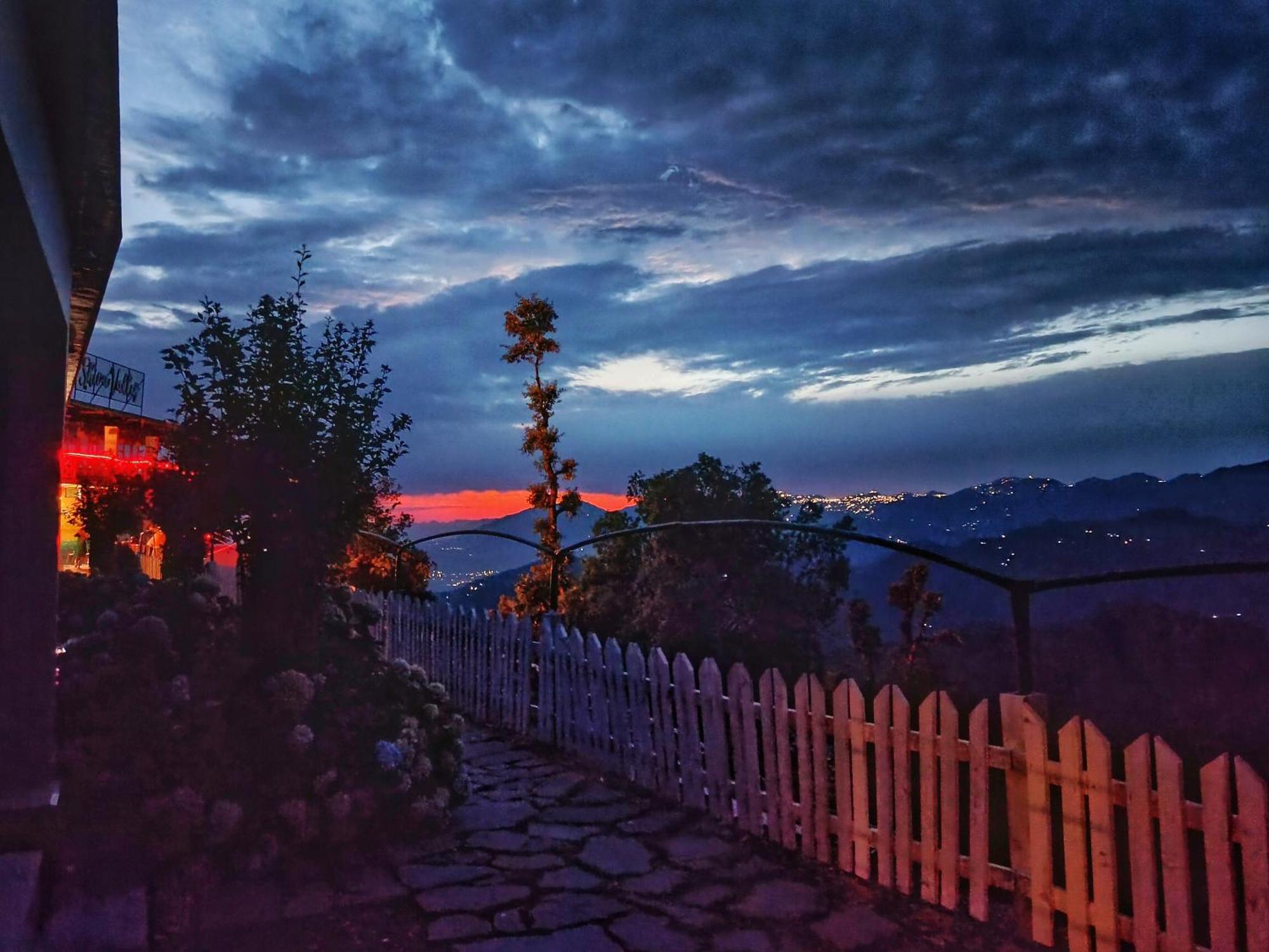 Shiva Valley Resort Kokhliyal Gaon Eksteriør billede
